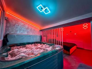 Luxor - Jacuzzi&Cozy Apartments - Sibiu - 5