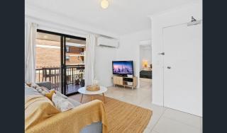Broadbeach holiday - no housekeeping - 2