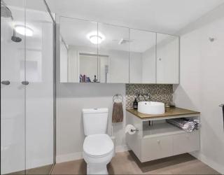 Light apartment in amazing central location - Brisbane - 5