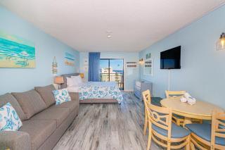 Completely Renovated Ocean View King Suite! Perfect for 4 Guests! Sea Mist 51608 - Myrtle Beach - 9