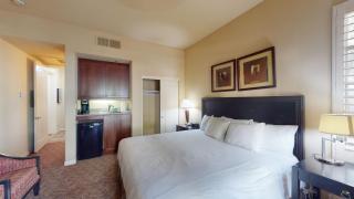 LV028 Private Downstairs Studio on Main Paseo - La Quinta - 8