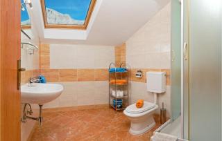 Awesome Apartment In Baska Voda - 1