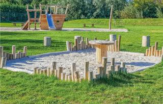 Gorgeous Home In Tzummarum With Wifi - 3