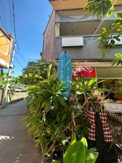 Sari Buana Bed & Breakfast - Kuta - 2