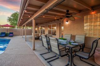 Luxe Phoenix Getaway (heated pool, mountain view) - Phoenix - 5