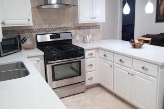Family getaway 3 BR 2 Bath home in Lomita, CA. - Los Angeles - 8