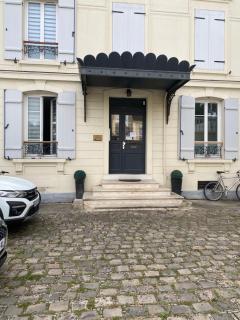 Hôtel Particulier - 1