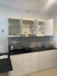 Ocean Breeze Hotel Residencies Luxury Studio Apartment - Negombo - Negombo - 1