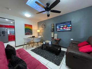 Elegante Casa de 4 Habitaciones a Solo 15 Minutos del Corazón de la Ciudad - San José - 9