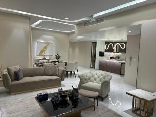 Usmans 4BDRM APARTMENT SEA VIEW Rimal - Dubai - 5