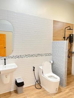 NY PLACE HOTEL - - 1