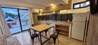 Vivisierras, Piso 3 frente al lago, centro Villa Carlos Paz, 2 dormitorios, 2 baños, pileta privada, premium - Villa Carlos Paz - 9
