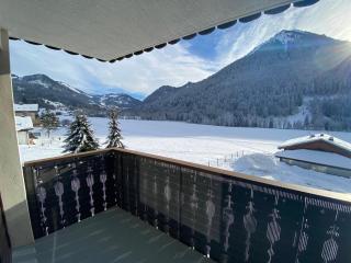 Agréable studio avec balcon au cœur du village - FR-1-692-95 - 1