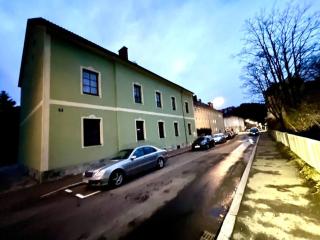 Kino Nähe, Einkaufscenter - 2