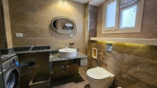 Luxury Accommodation - Sheikh Zayed - 5