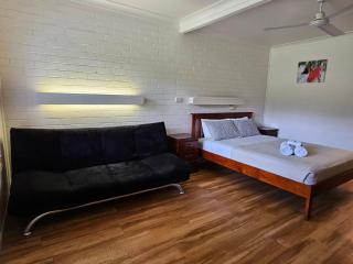 The Bushranger Hideaway - 8