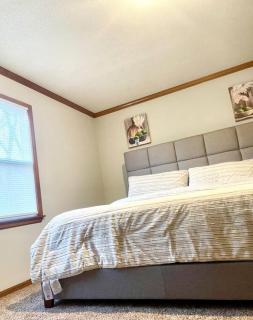 Beautiful and Cozy Olathe Home. - 6