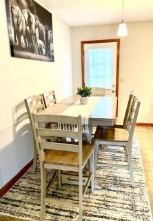 Beautiful and Cozy Olathe Home. - Olathe - 2