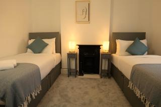 Town Centre House with parking, Wi-Fi - Stafford - 6