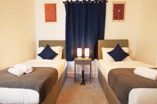 Town Centre House with parking, Wi-Fi - Stafford - 1