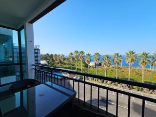 Sea Cliff Hotel Jeju - 1