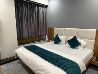 Hotel secure inn kadodara road - Surat - 1