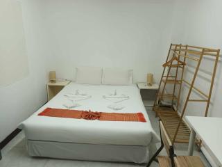 Holiday House Kata & Karon Phuket Hotel - 2