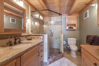 Ski In Ski Out VIP Palisades Condo 200ft to KT-22 Hot Tubs in Original Squaw Valley Lodge - 3