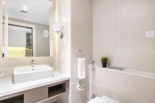 ALiving Private Studio Apartment with Canal View 2111 Business Bay - Dubai - 1