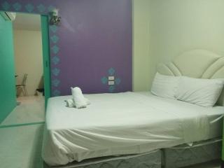 Castaway's 420 - Hua Hin - 8