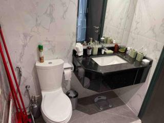 Cozy studio business Bay Burj Khalifa canal view - Dubai - 9