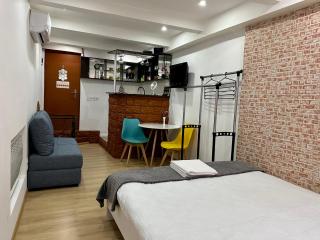 George's Studio Apartment on Liberty Square - 3