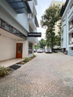 Hotel Prasanth - Ernakulam - 2