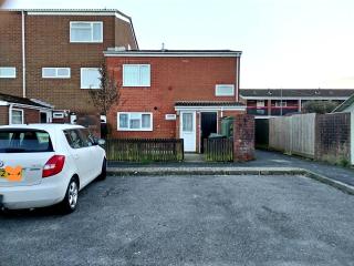 3BR House in Convenient Location-ample parking - Bridgemary - 9