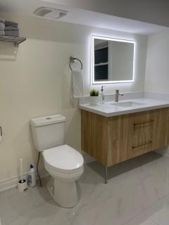 Two-bedroom Suite with King Bed-4 Minutes to The Falls - 3