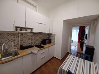 Hero's Square Apartment - Budapest - 6