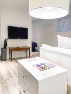 Small Private Studio at Kitsilano Beach - 3