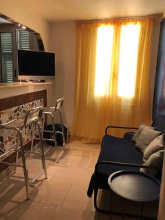 Summer Beach Studio, 4 persons, mobile AC, Old Town - Nice - 9