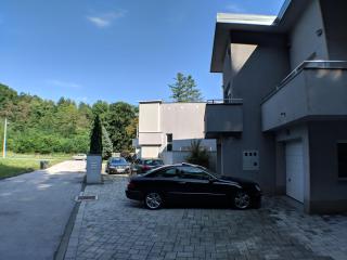Quaint Zagreb Townhome w Forest View - Zagreb - 4