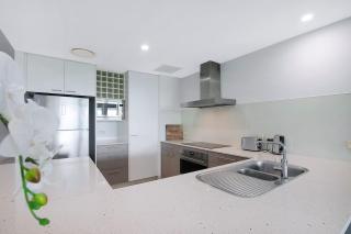 Treetop Horizons - Experience Red Hills Local Vibe - Brisbane - 8