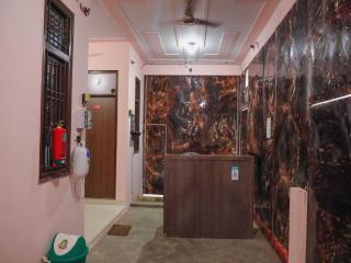 Hotel O Hmi International - 9