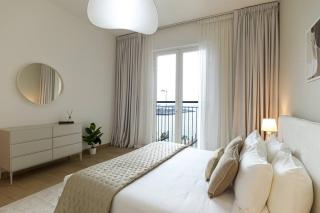 HiGuests - Dream Vacation Apartment in La Rive 1 - Dubai - 6