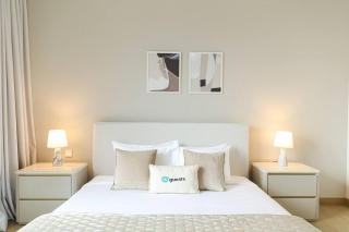 HiGuests - Dream Vacation Apartment in La Rive 1 - Dubai - 4