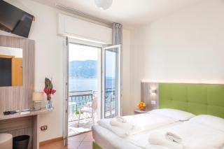Hotel Menapace - Torri del Benaco - 3