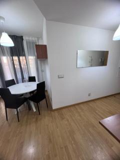 Apartamento en Sabiñánigo para grupos con amplia y soleada terraza - Huesca - 5