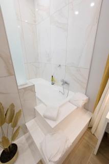 Enchanting Suites Salerno - Salerno - 6