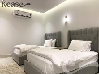 Kease Nafal C-4 Royal touch AZ46 - Riade - 4