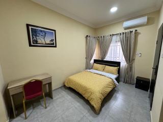 Wilton Flat, Rathode Apartments, Lagos Business School, Alasia - 1