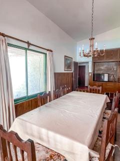 Hermosa casa con Pileta - 4