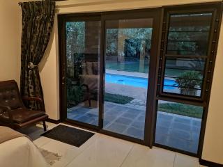 Honeybird self catering Accommodation - 4